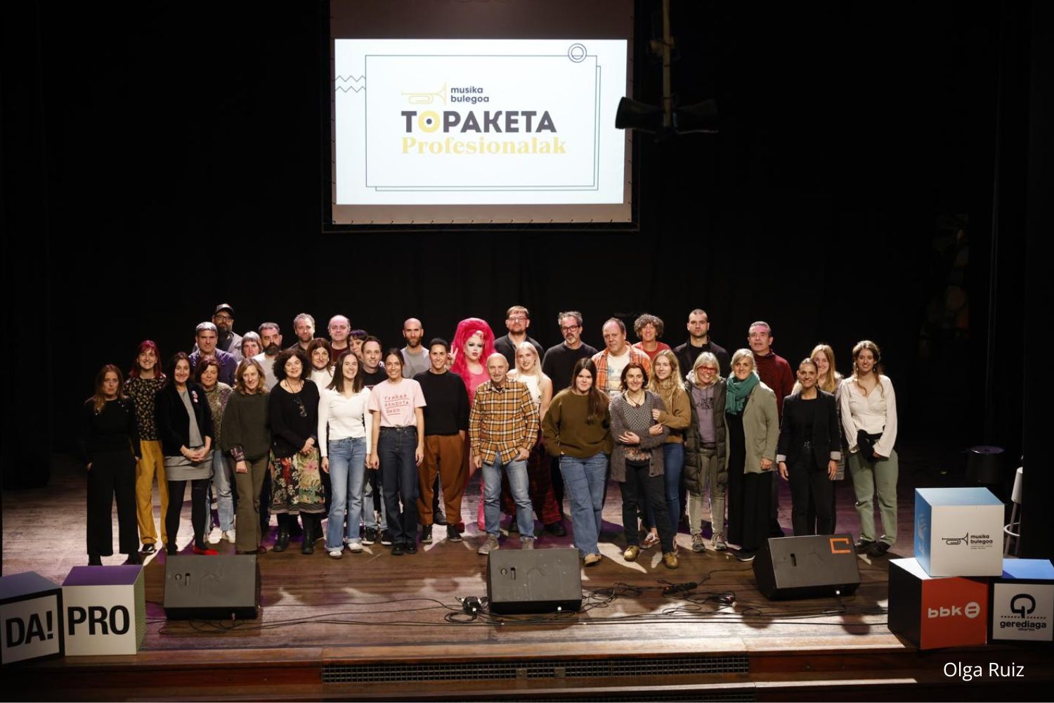 DA! PRO topaketa emankorra izan da, 18 artista eta 40 programatzaileren partaidetzarekin